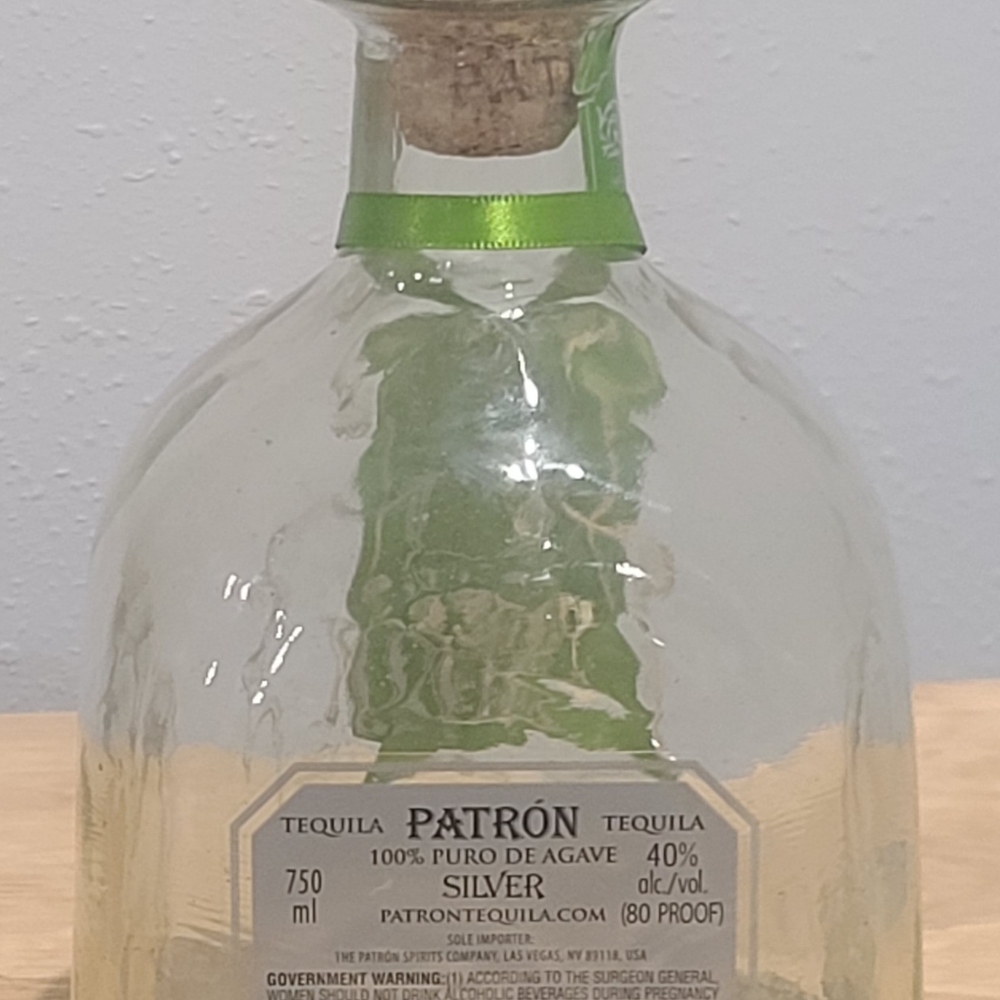Empty bottle - Picture 3 of 6